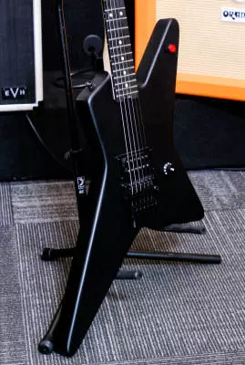 EVH - Limited Edition Star, Ebony Fingerboard - Stealth Black 2